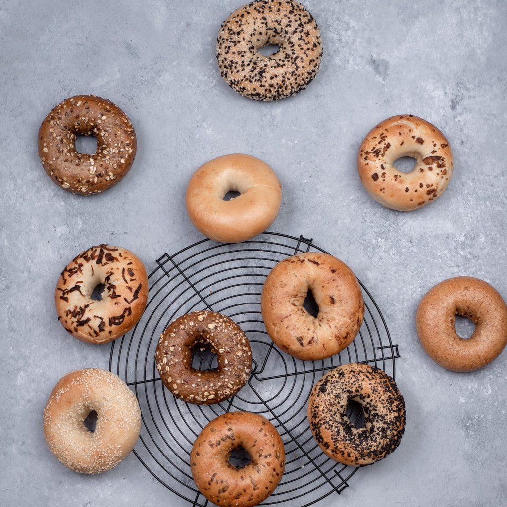 FAMILY BREAKFAST BOX — 8 Bagels